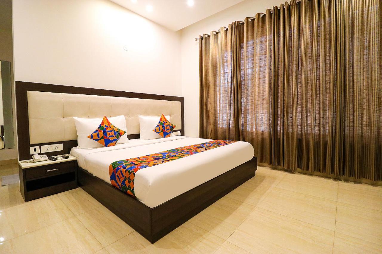 Fabhotel Oyster Villa Gurgaon Exterior foto