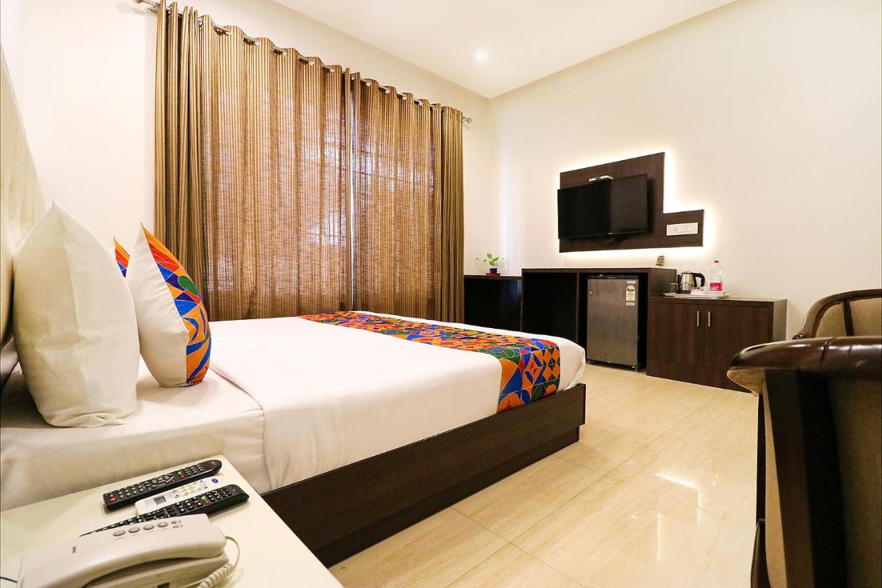 Fabhotel Oyster Villa Gurgaon Exterior foto